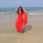 Deepthi Sunaina Instagram – Saree + beach = happy life❤️ #deepthisunaina St Mary’s Island, Malpe