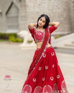 Deepthi Sunaina Instagram - ❤️ #deepthisunaina . . . . . Outfit: @tasyacouture @mittu_reddy PC: @dreamdaystudios #deepthisunaina #tasyacouture
