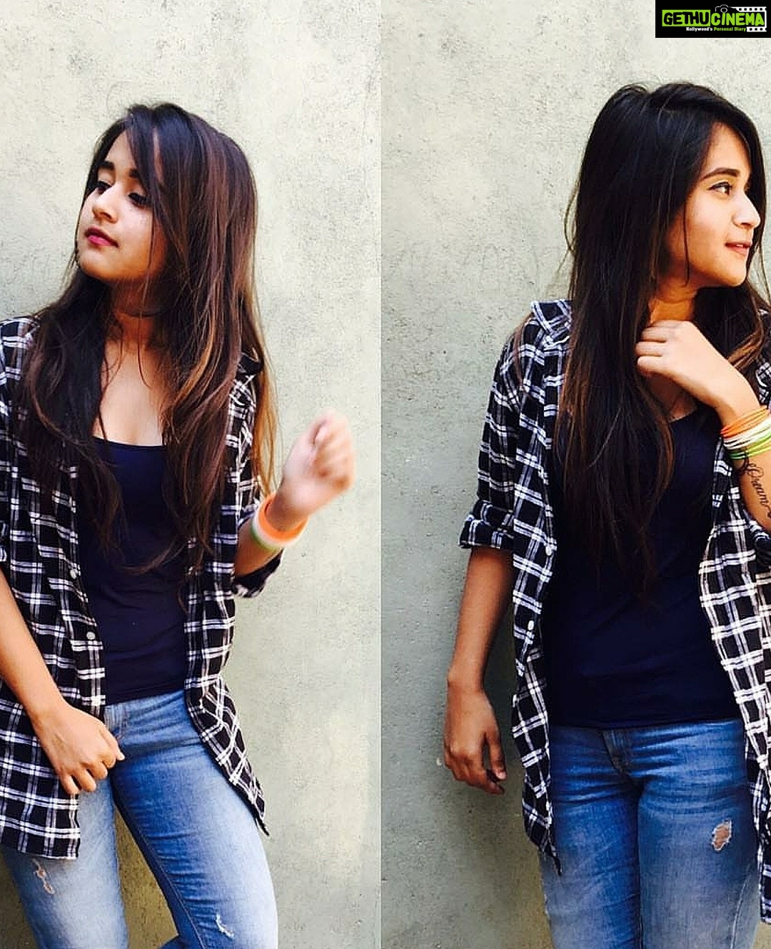 Deepthi Sunaina Instagram - What a Change over mama 😝 My outfits may have changed over the years but my casual chic style will always help me to #BeUnskippable. The only thing that's common in these pictures is that I'm Unskippable 😜😜 I love keeping my look super simple and chic and @myntra's new collection helps me do just that. So go find your style and #BeUnskippable with me. - LINK in BIO #ContestAlert - Upload your pictures showing us how your fashion has evolved over the years using #BeUnskippable and stand a chance to win vouchers from Myntra! . . . #galleri5InfluenStar