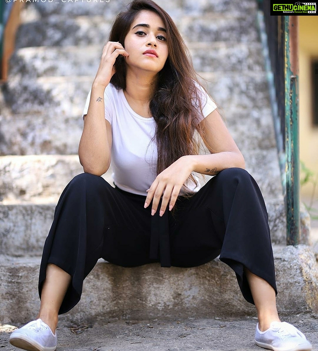 Deepthi Sunaina Instagram - What a Change over mama 😝 My outfits may have changed over the years but my casual chic style will always help me to #BeUnskippable. The only thing that's common in these pictures is that I'm Unskippable 😜😜 I love keeping my look super simple and chic and @myntra's new collection helps me do just that. So go find your style and #BeUnskippable with me. - LINK in BIO #ContestAlert - Upload your pictures showing us how your fashion has evolved over the years using #BeUnskippable and stand a chance to win vouchers from Myntra! . . . #galleri5InfluenStar