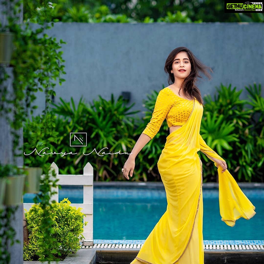 Deepthi Sunaina Instagram - The comeback is going to be stronger than the set back🤗 . . . . . . . . PC: @photriyavenky Outfit : @navya.marouthu MUA: @panduchalapati Hair styling: @thimmappa180 Prism Club and Kitchen