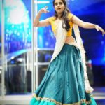 Deepthi Sunaina Instagram – Tag your friend who can dance all the time without even drinking 🐒 💃 .
.
.
.
OUTFIT: @tasyacouture 😍
PC: @cs__pilot