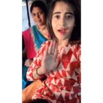 Deepthi Sunaina Instagram – Anni apesa bhayya annii 🤣 this time with mummy❤️ isn’t she cute? #deepthisunaina