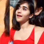 Deepthi Sunaina Instagram - Old is gold❤️😘 Swipe left for more videos🤗❤️ comment your fav one !❤️ #deepthisunaina