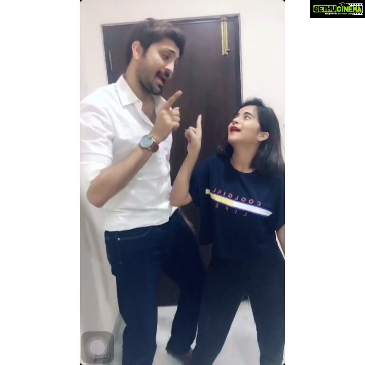 Deepthi Sunaina Instagram - @samratreddy bro❤️ #closer #deepthisunaina #m109