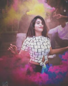 Deepthi Sunaina Instagram - Some exciting stuff is coming soon ! Happy DIWALI everyone ! PC : @shot_by_rg @infinitummedia . . Cinematography editing: @vinayshanmukh ❤️