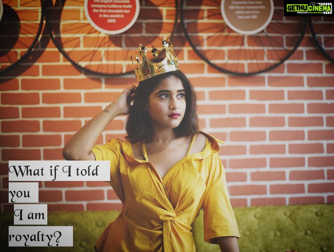 Deepthi Sunaina Instagram - What if I told you I am royalty? Do you want to be one too? Visit @myntra on Wednesday, 26th of September to experience royalty like never before! Save the date and prepare yourself to feel like royalty, only with #Myntra! Visit Myntra #Linkinbio #LoyaltyIsRoyalty #MyntraInsider . . . #galleri5InfluenStar PC: @saikrishna.gunti #deepthisunaina