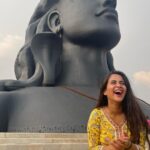 Deepthi Sunaina Instagram - Sometimes, staying calm and just putting a simple faith lead to profound peace. 😇 #adiyogi #deepthisunaina Adiyogi Coimbatore