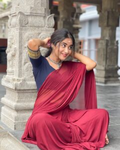 Deepthi Sunaina Instagram - The only way to worry about nothing is to pray about everything. 🙌 
#deepthisunaina 
.
.
.
.
 Jwellery: @fashioncurvee