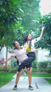 Deepthi Sunaina Instagram - Our ICC-T20 Anthem has arrived! Cheer for our boys to bring home the ICC cup
#JeetegaIndia #T20WorldCup #1MinMusic
#bunnyvox #deepthisunaina
VC: @jus_sonu @thehashtag_photography