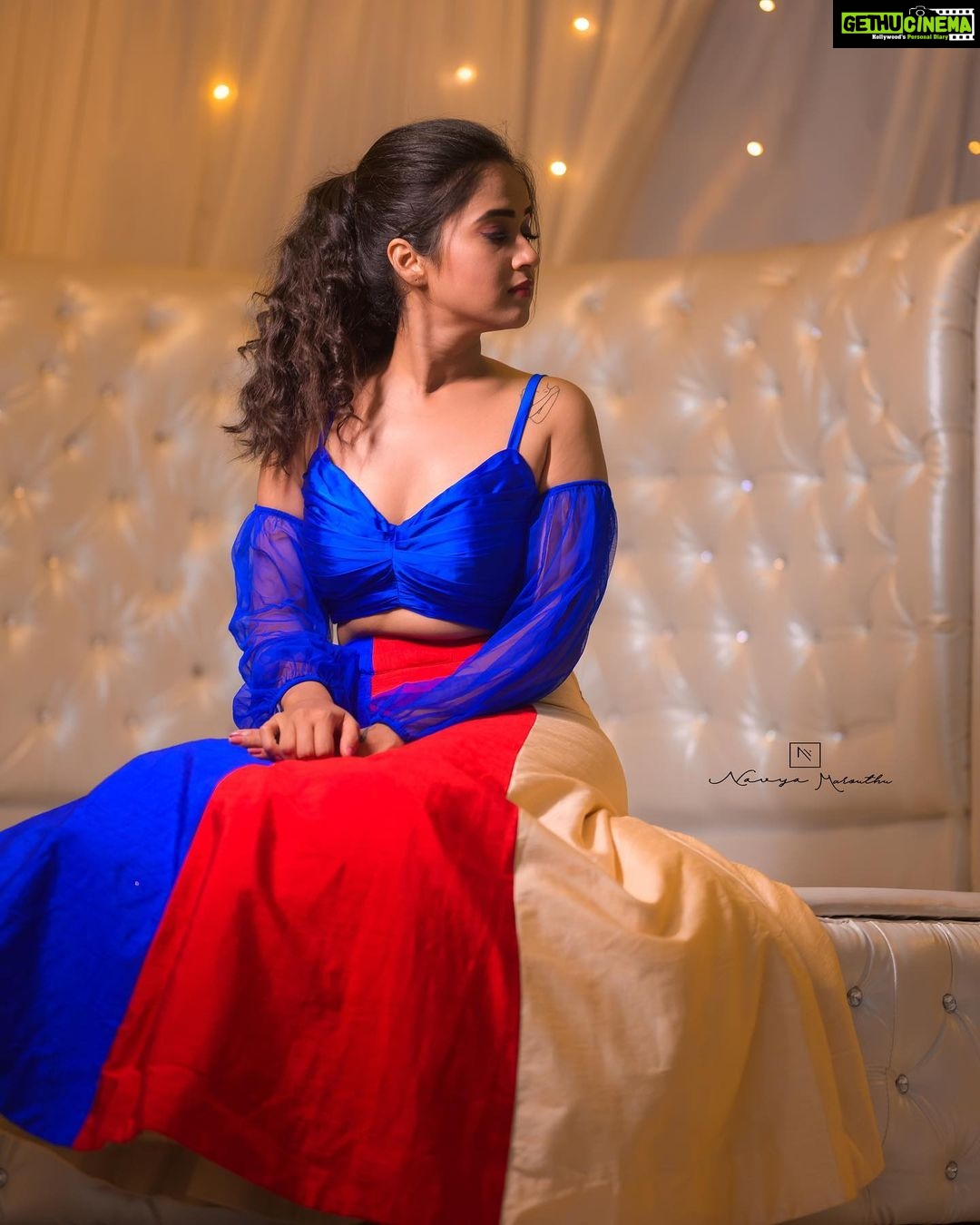 Deepthi Sunaina Instagram - Acceptance will calm your soul. 🤗 #deepthisunaina . . . . . . Outfit: @navya.marouthu PC: @rollingcaptures MUA: @panduchalapati Location: @mrandmrsstudiohyd #deepthisunaina