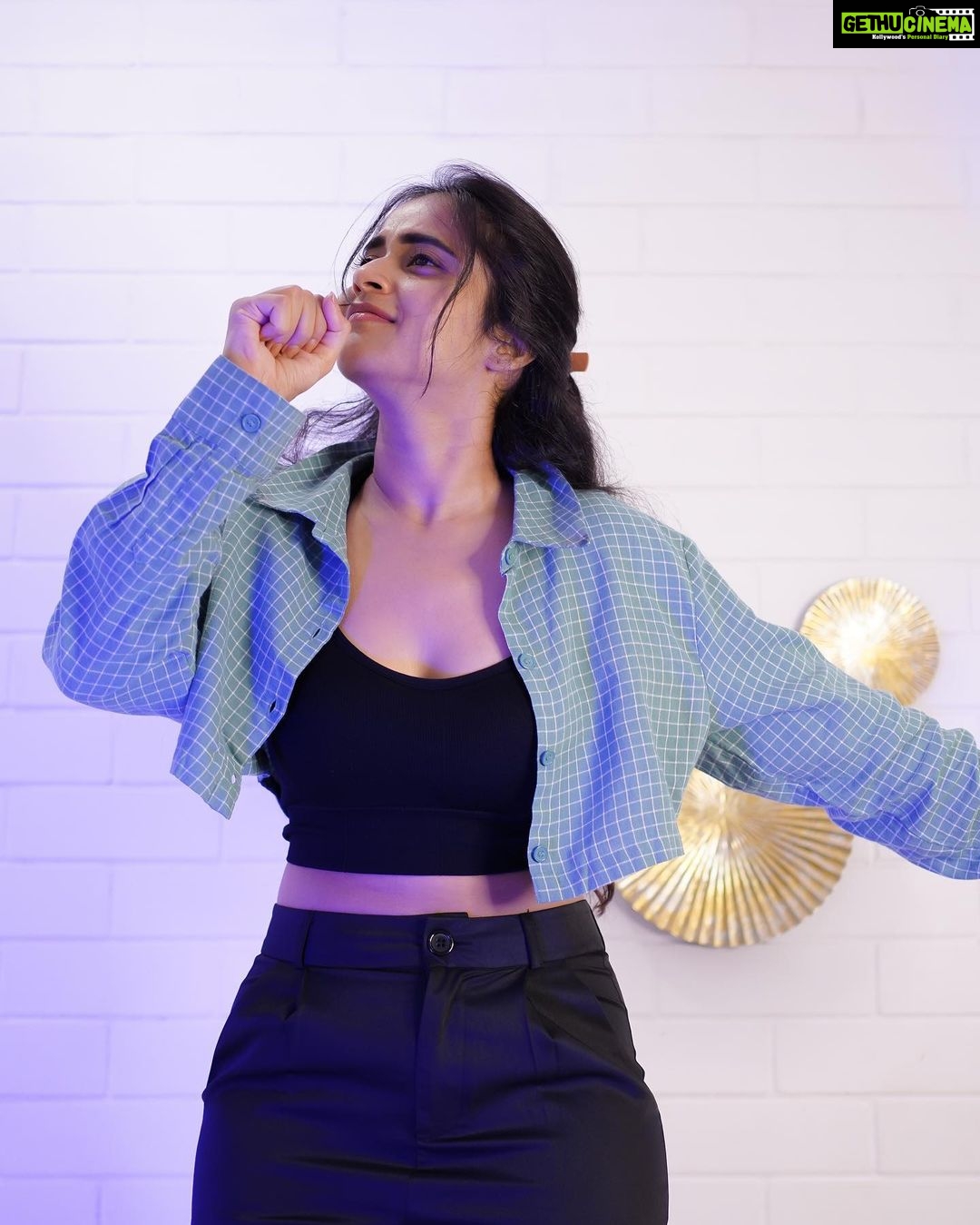 Deepthi Sunaina Instagram - 🥚🌅 #deepthisunaina