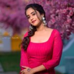 Deepthi Sunaina Instagram – 💕 
#deepthisunaina

.
 Outfit: @navya.marouthu 
PC: @rollingcaptures 
MUA: @panduchalapati 
Location: @mrandmrsstudiohyd 
Earrings: @fashioncurvee 
#deepthisunaina