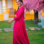 Deepthi Sunaina Instagram – 💕 
#deepthisunaina

.
 Outfit: @navya.marouthu 
PC: @rollingcaptures 
MUA: @panduchalapati 
Location: @mrandmrsstudiohyd 
Earrings: @fashioncurvee 
#deepthisunaina