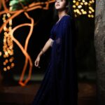Deepthi Sunaina Instagram - Chirugaali veechene……. ❤️ #deepthisunaina . . . . . Outfit: @navya.marouthu PC: @mr_may_photography Jwellery: @fashioncurvee