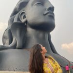 Deepthi Sunaina Instagram - Sometimes, staying calm and just putting a simple faith lead to profound peace. 😇 #adiyogi #deepthisunaina Adiyogi Coimbatore
