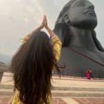 Deepthi Sunaina Instagram - Sometimes, staying calm and just putting a simple faith lead to profound peace. 😇 #adiyogi #deepthisunaina Adiyogi Coimbatore