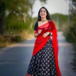 Deepthi Sunaina Instagram – Life is a series of thousand little miracles, notice them.❤️🤗 
#deepthisunaina 
.
.
.
.
.
.
 Outfit: @navya.marouthu ❤️ 
Pc: @saikrishna.gunti 
Ec: @rollingcaptures 
#deepthisunaina