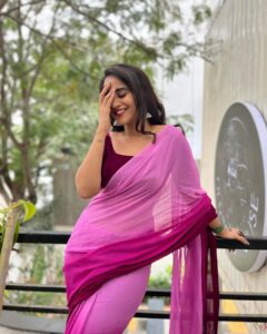 Deepthi Sunaina Instagram - God will always bless you when you move with genuine intentions 🤗
.
.
.
.
.
Outfit: @navya.marouthu 
PC: @wearepixpective
MUA: @panduchalapati