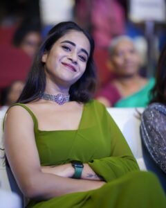 Deepthi Sunaina Instagram - Sincerely Completed the grid😌
#deepthisunaina
.
.
.
.
.
PC: @the_krishnas_ &  @avi__clicks__
Outfit: @tasyacouture ❤️😘 @mittu_reddy