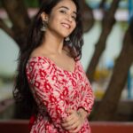 Deepthi Sunaina Instagram - Everything happens for a reason 🙃 . . . . . Outfit: @navya.marouthu PC: @rollingcaptures #deepthisunaina