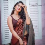 Deepthi Sunaina Instagram - If you don’t like where you are in life…. Just move🤓 you ain’t a TREE☺️ #deepthisunaina . . . . . . EC: @landscapephotography19 Outfit: @navya.marouthu ❤️ MUA: @panduchalapati Location: @chayachitram_studio