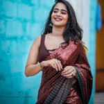 Deepthi Sunaina Instagram - Be so busy improving yourself that you have no time to criticise others🤓 #deepthisunaina . . . . EC: @landscapephotography19 Outfit: @navya.marouthu ❤️ MUA: @panduchalapati Location: @chayachitram_studio