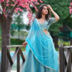 Deepthi Sunaina Instagram - Your heart knows the way. Run in that direction. 🙃 #deepthisunaina . . . PC: @prashanth_photo_graphy Outfit: @navya.marouthu ❤️ MUA: @panduchalapati Location: @chayachitram_studio Jwellery: @avignafashion