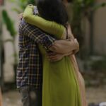 Deepthi Sunaina Instagram - #thattukoledhe Video is out❤️ go watch it on YouTube ❤️ #deepthisunaina link in bio❤️ #deepthisunaina #rahulvarma44 #vinayshanmukh @rahulvarma44 @vinayshanmukh @navya.marouthu @vijai_bulganin @sindhujasrinivasan #thattukoledhe teaser full video on 25th @vijai_bulganin Musical ♥️ Lyricst - @sureshbanisetti_lyricist Direction DOP Editing Di @vinayshanmukh Costume Designer - @navya.marouthu Assistant Dop @bhargav_ravada @suneel_reddy_s @arunar_j_un Co Director @allurimanu.01 Cast @deepthi_sunaina @rahulvarma44 VFX @suneel_reddy_s Actors -@venkatesh_madugula97 @sravyareddyy