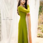 Deepthi Sunaina Instagram - Yesterday is heavy. Put it down 🙃 #deepthisunaina