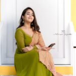 Deepthi Sunaina Instagram - Switching your mindset from “I hope I can” to “I’m going to make it happen “ is a life-changer. #deepthisunaina . . . . . . . . . PC: @rollingcaptures Outfit: @navya.marouthu Location: @studiorangasthalam
