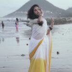 Deepthi Sunaina Instagram – Moogai poya nenilaaa
#deepthisunaina Vizag – The City Of Destiny