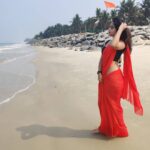 Deepthi Sunaina Instagram – The hope that you carry in your heart will take you forward 🤗 
#deepthisunaina Malpe Beach