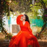Deepthi Sunaina Instagram - Normalise changing your opinion on something after learning facts. 🤝 . . . . . .. . . . . . Outfit: @navya.marouthu PC: @sandeepgudalaphotography Location: @thedramaland MUA: @panduchalapati #deepthisunaina