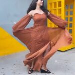 Deepthi Sunaina Instagram - Fav music❤️ #deepthisunaina Outfit: @navya.marouthu MUA: @panduchalapati Location: @thedramaland