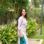 Deepthi Sunaina Instagram - Your direction is more important than your speed. #deepthisunaina . . . . . PC: @thehashtag_photography @jus_sonu