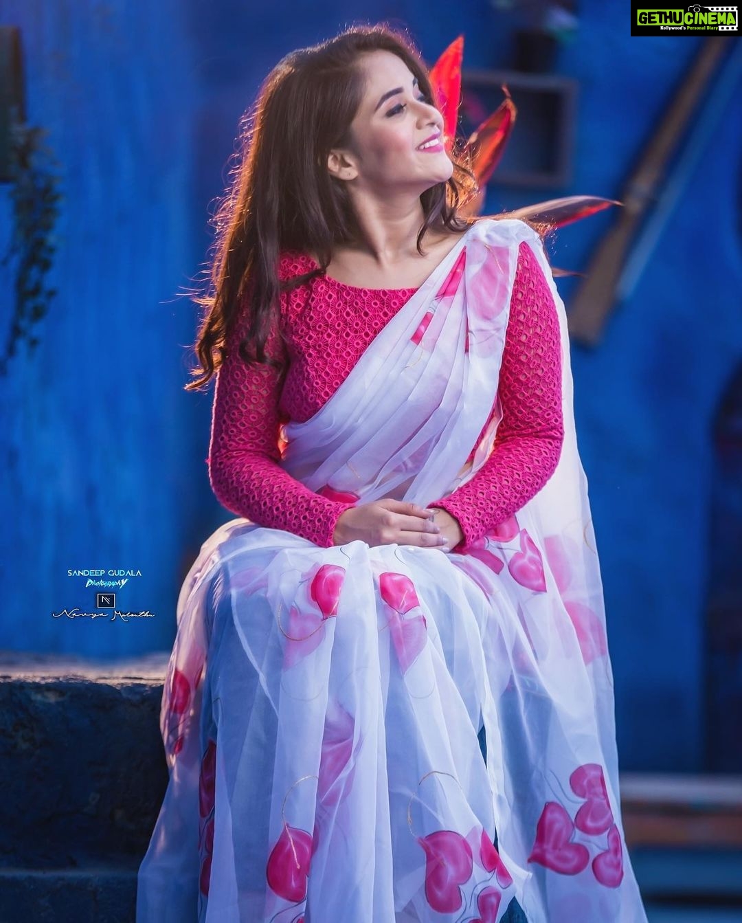 Deepthi Sunaina Instagram - Faith is taking the first step, even when you don’t see the whole staircase 🤗 #deepthisunaina . . . . . . . . . . Outfit: @navya.marouthu PC: @sandeepgudalaphotography Location: @thedramaland MUA: @panduchalapati