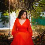 Deepthi Sunaina Instagram - Normalise changing your opinion on something after learning facts. 🤝 . . . . . .. . . . . . Outfit: @navya.marouthu PC: @sandeepgudalaphotography Location: @thedramaland MUA: @panduchalapati #deepthisunaina