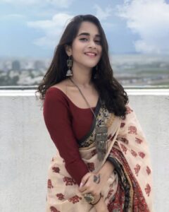 Deepthi Sunaina Instagram - Find your inner peace and heal your soul 🙂 #deepthisunaina . . . . . . . PC: @laxmireddy75