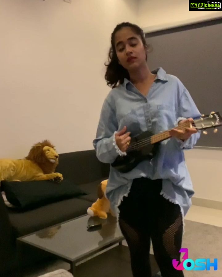 Deepthi Sunaina Instagram - And look at you! You have so meaning 🙃 #deepthisunaina