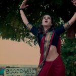 Deepthi Sunaina Instagram - Full video is live now. Please do watch it on YouTube #deepthisunaina #kaattupayale #katukakanule 🤗 Cinematographer & editing: @vinayshanmukh Producer: @drbharathsomi Designer: @tasyacouture @mittu_reddy Ass. DOP: @bhargav_ravada @prudhvi_cinematographer Choreographer: @myself_tharun Dancers: @mj_srinu @deepak_funnky @lucky_jashwanth__ @ursturlyhasan @chinnugadu04 @rodicale