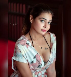 Dharsha Gupta Instagram - 🤍💗Only in the eyes of love, you can find infinity. Happy Sunday💗🤍
Pic- @raj_isaac_photography