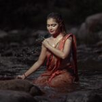 Dharsha Gupta Instagram - ❤️நீராடும் வேளையில்❤️ Costume- @yavis_couture Pic- @raj_isaac_photography
