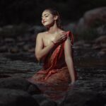Dharsha Gupta Instagram - ❤️நீராடும் வேளையில்❤️ Costume- @yavis_couture Pic- @raj_isaac_photography