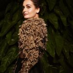 Dia Mirza Instagram - “When the root is deep there is no reason to fear the wind.” - African Proverb Felt so privileged and grateful to attend the @filmfare awards after 2 years. A wonderful celebration of Hindi Cinema. Thank you Team Filmfare @jiteshpillaai 🐯 Thank you @rahulmishra_7 for your art and your heart ❤️🌳#TreeOfLife MUH by @shraddhamishra8 Styled by @theiatekchandaney Photo by @shivamguptaphotography Managed by @exceedentertainment @shruti8711 #SustainableFashion #SDGs #AboutLastNight India