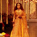 Dia Mirza Instagram - Jigya named this collection after her daughter ❤️Kainaat . @jigyam showcased an amazing collection of handcrafted #IndianWear at @timesfashionweek and i had the privilege of wearing this hand embroidered lehenga. The embroidery on this lehenga is called ‘Mochi’ from Gujarat. It took over 75 days for the karigars (artisans) to work on this piece. Every garment from this collection is a celebration of our rich textile and handicraft heritage 🧡 MUH @shraddhamishra8 Photos by @shivamguptaphotography Managed by @exceedentertainment @shruti8711 #BTFW2022 #TimesFashionWeek #BridalWear #FestiveCollection #SupportLocal @darwinplatformgroupofcompanies Mumbai, Maharashtra