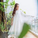 Dia Mirza Instagram - I have always loved wearing @anavila_m. Her clothes are in it’s truest essence #Sustainable. She cares for people and cares for the planet 🌏🌻🐯🕊🦋 This set is a part of Anavila’s quiet collection. Made using handwoven linen textile from West Bengal, the yarn dyed stripes are vegetable dyed. A 100 percent natural and sustainable. The simple kurta design is reflective of Anavila’s “quiet“ aesthetic with raglan sleeves fagetted in a contrast color. I personally love the motif of birds on the dupatta, an ode to the magical moments i spend witnessing natures quiet gifts to us in the city 💚 🦜 #IAmNature #GlobalGoals #SDGs #OnePeopleOnePlanet MUH by me 🙃 Styled by @theiatekchandaney Assisted by @jia.chauhan Jewellery from my personal collection. Photos by @rishabhkphotography Managed by @shruti8711 @exceedentertainment Bandra World of Storytellers