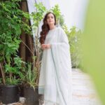 Dia Mirza Instagram - I have always loved wearing @anavila_m. Her clothes are in it’s truest essence #Sustainable. She cares for people and cares for the planet 🌏🌻🐯🕊🦋 This set is a part of Anavila’s quiet collection. Made using handwoven linen textile from West Bengal, the yarn dyed stripes are vegetable dyed. A 100 percent natural and sustainable. The simple kurta design is reflective of Anavila’s “quiet“ aesthetic with raglan sleeves fagetted in a contrast color. I personally love the motif of birds on the dupatta, an ode to the magical moments i spend witnessing natures quiet gifts to us in the city 💚 🦜 #IAmNature #GlobalGoals #SDGs #OnePeopleOnePlanet MUH by me 🙃 Styled by @theiatekchandaney Assisted by @jia.chauhan Jewellery from my personal collection. Photos by @rishabhkphotography Managed by @shruti8711 @exceedentertainment Bandra World of Storytellers