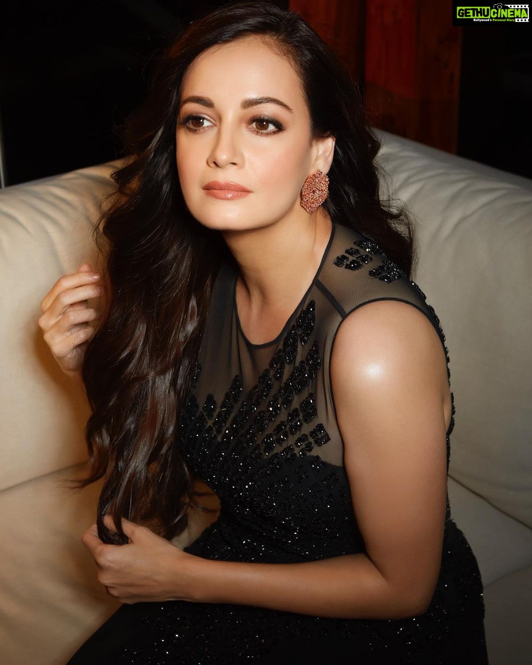 Dia Mirza Instagram - “The beauty of a woman is not in a facial mode but the true beauty in a woman is reflected in her soul. It is the caring that she lovingly gives the passion that she shows. The beauty of a woman grows with the passing years.” - Audrey Hepburn Outfit @rohitgandhirahulkhanna Earrings @vandalsworld_unofficial Bracelet @mahesh_notandass Styled by @theiatekchandaney Assisted by @jia.chauhan MUH by @shraddhamishra8 Photos by @shivamguptaphotography #MidDayGlitzAndGlamIcons2022 Mumbai, Maharashtra