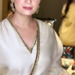 Dia Mirza Instagram - Happy Dhanteras 💛✨🌻 Outfit @raw_mango Earrings @silverstreakstore Hair @karanrai001 Make Up @kiran_chhetri92 Team @diva_rose21 Photos by @prateekswadesh #VocalForLocal #MadeInIndia #FestiveWear #Diwali2022 Hyatt Regency Gurgaon